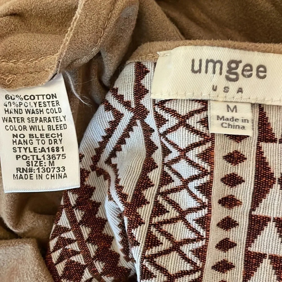 Umgee womens Vest Medium Suede Western tapestry open front suede country pattern - Picture 6 of 7
